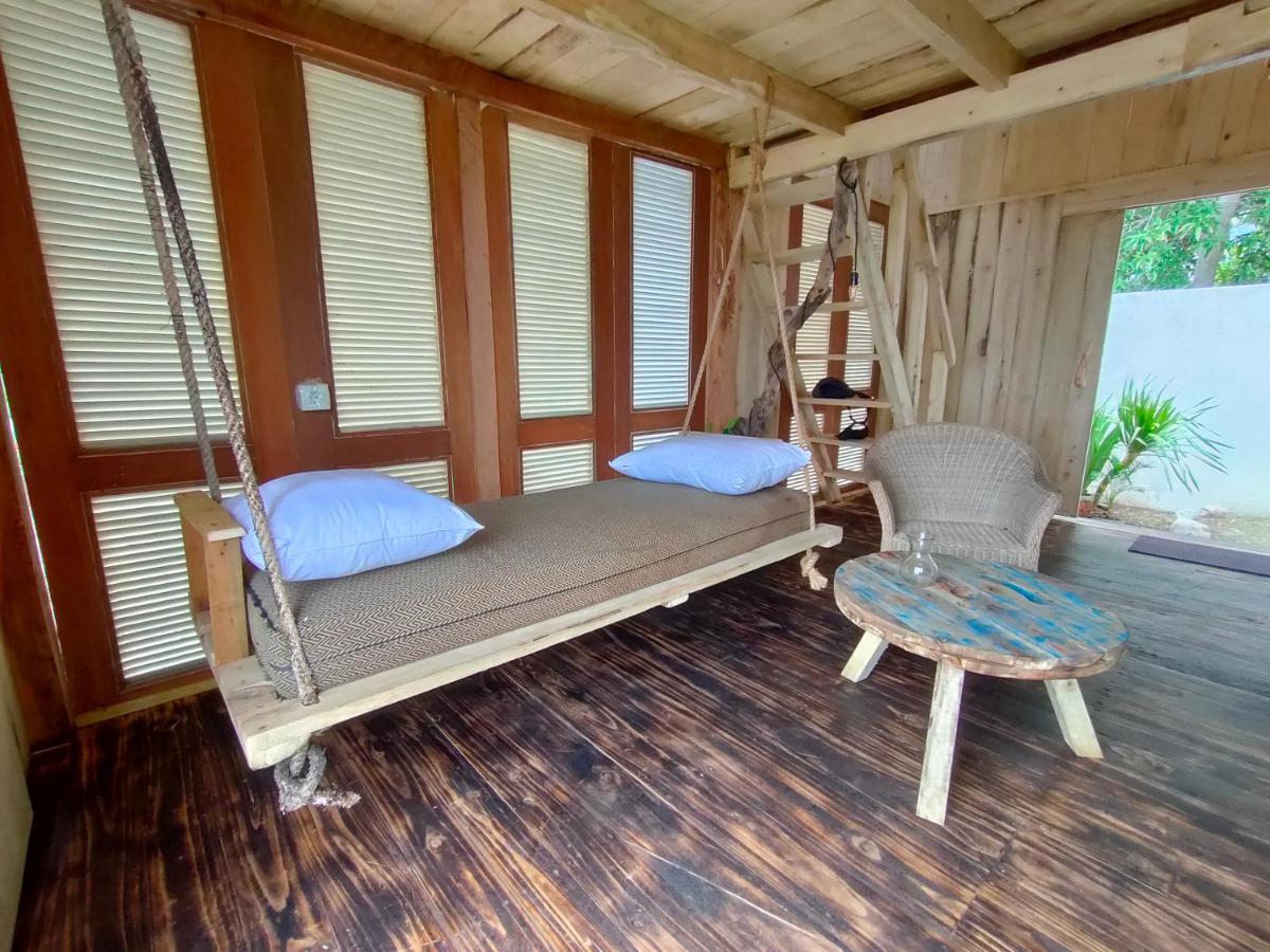 Yogi Beach Cabin Amed  Exterior photo