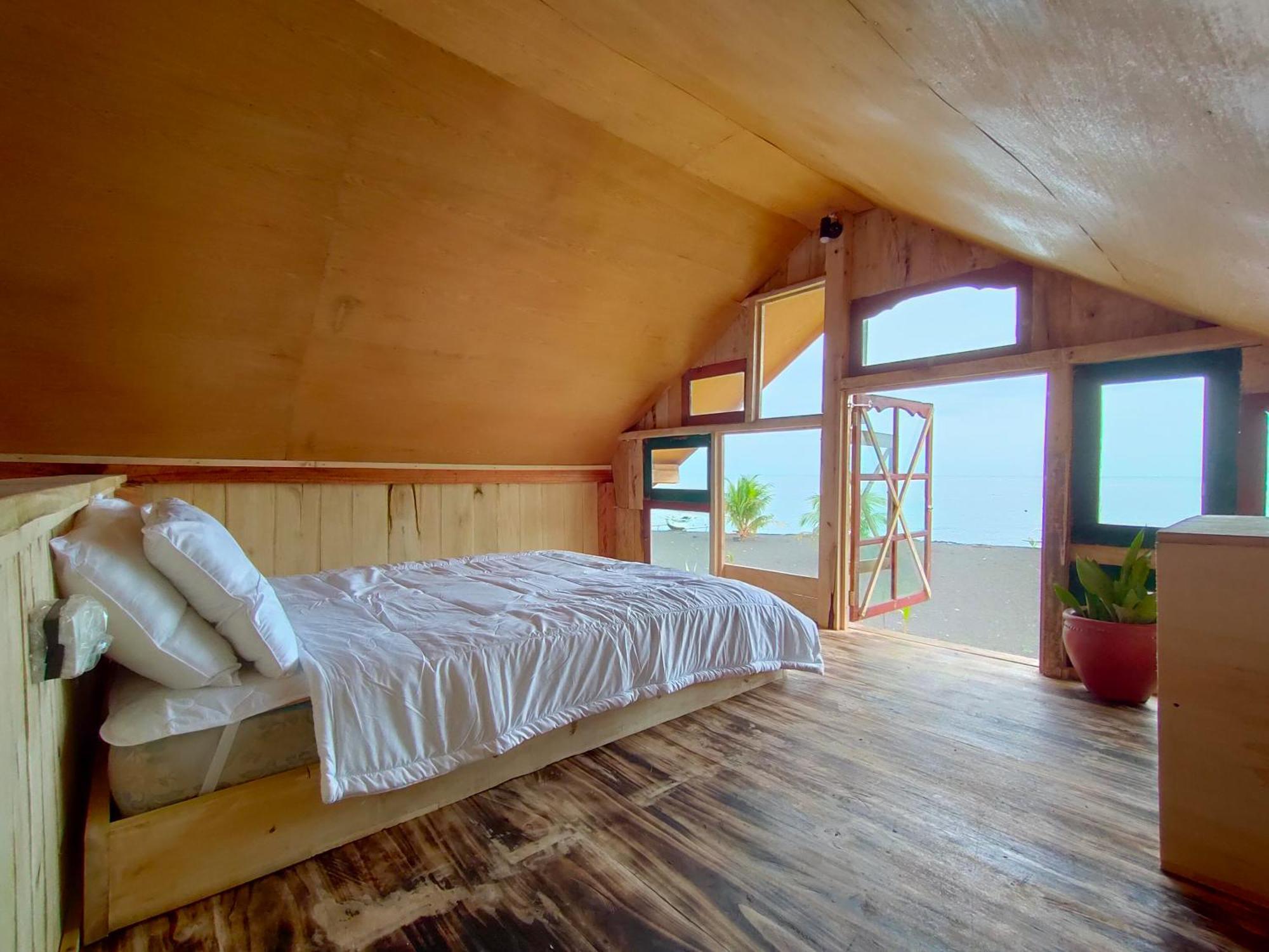 Yogi Beach Cabin Amed  Room photo